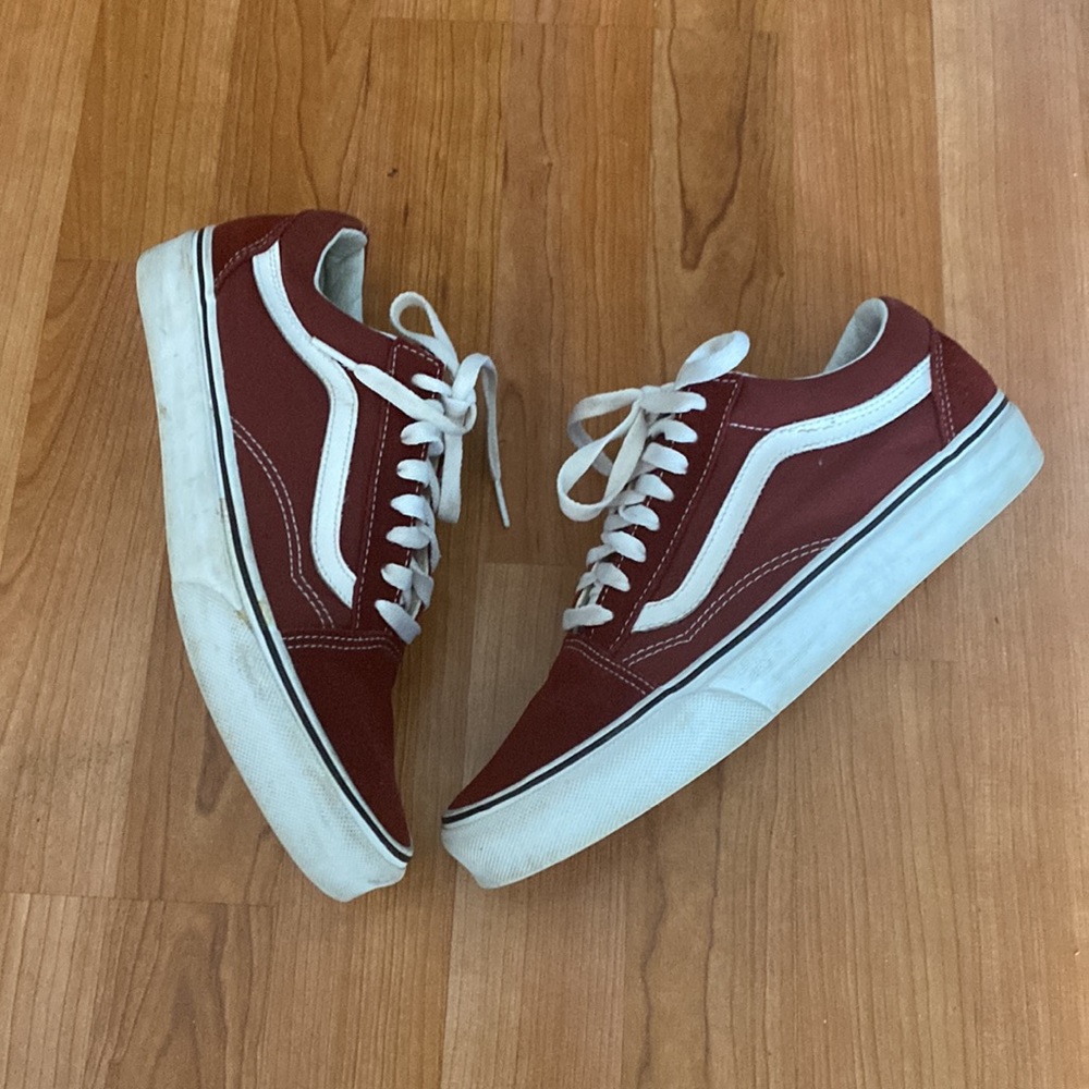 VANS - Picture 2 of 4